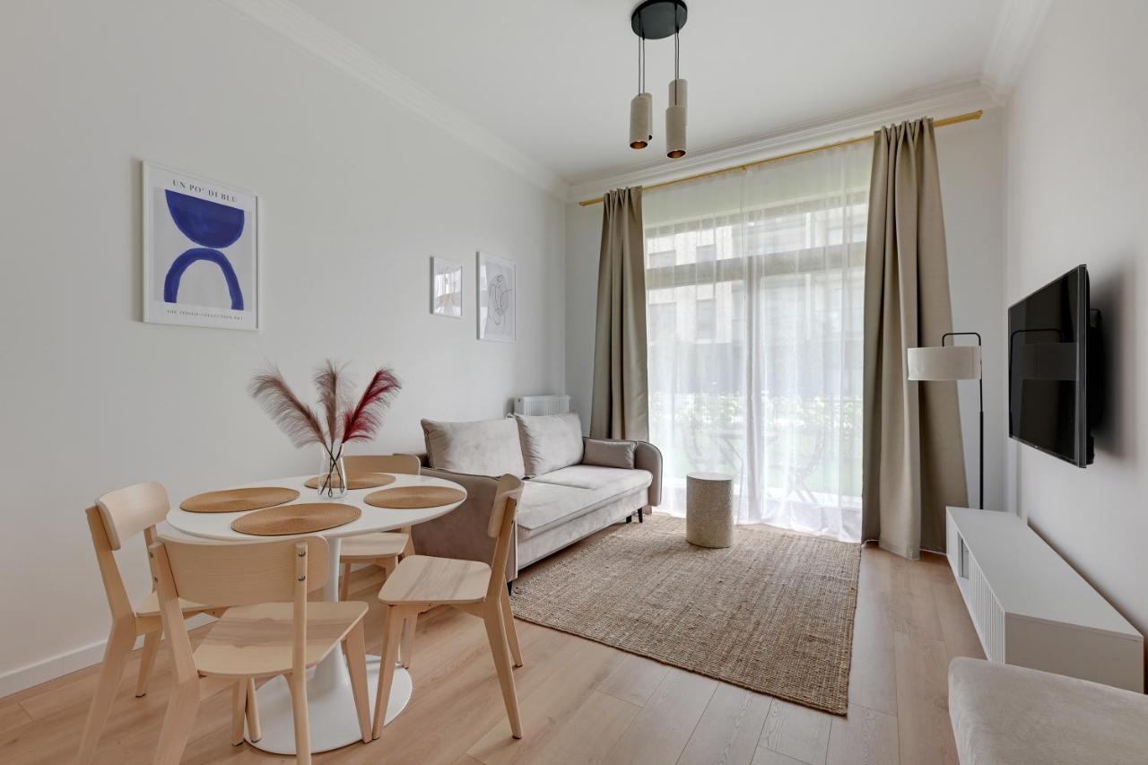 Zajezdnia Wrzeszcz Seaside & Parking By Downtown Apartments กดัญสก์ ภายนอก รูปภาพ