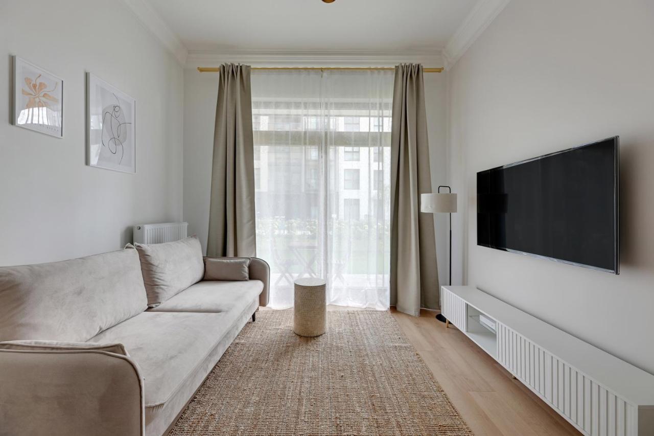 Zajezdnia Wrzeszcz Seaside & Parking By Downtown Apartments กดัญสก์ ภายนอก รูปภาพ