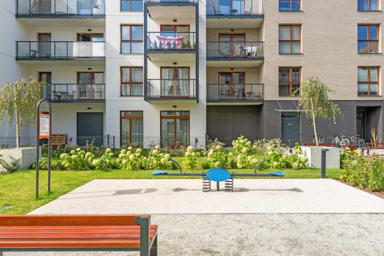 Zajezdnia Wrzeszcz Seaside & Parking By Downtown Apartments กดัญสก์ ภายนอก รูปภาพ